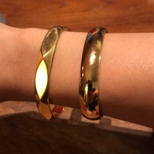Set of 2 Vintage Monet Gold Tone Bracelets